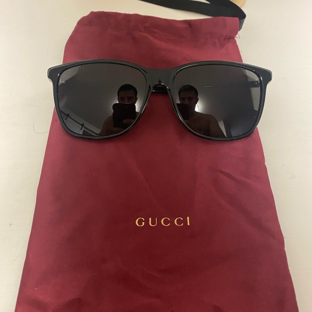 Unisex Gucci Polarized sunglasses